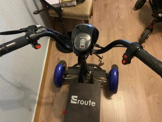 Scooter Eléctrico E-Rove Negro/Azul