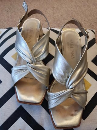 Sandalias MARLINNA Piel Doradas