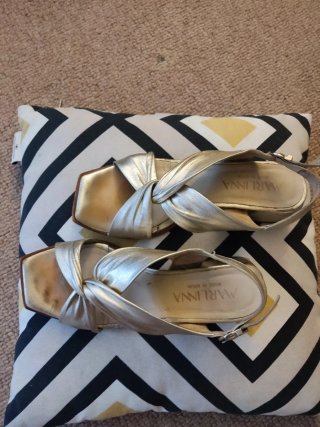 Sandalias MARLINNA Piel Doradas