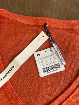 Camiseta Stradivarius naranja talla M