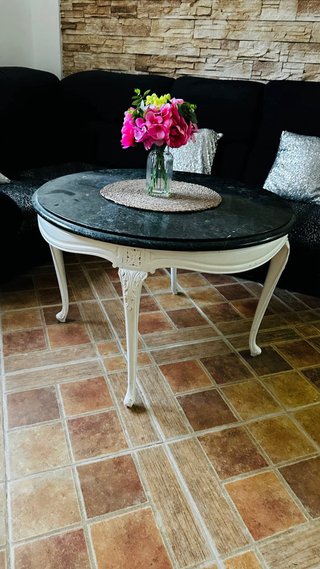 Mesa redonda mármol y madera