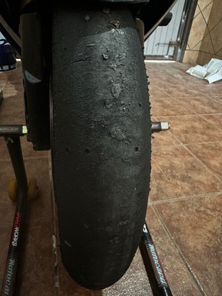 Juego Neumáticos Slicks Bridgestone V02 120/200