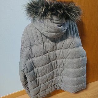 Abrigo URBANIST gris con capucha