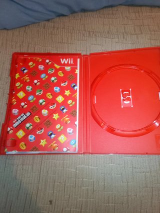Carátula New Super Mario Bros. Wii