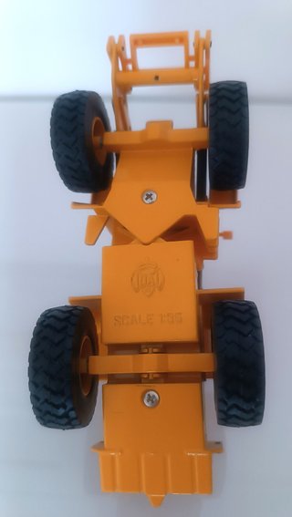Lote Cargadora Forestal y  Retroexcavadora