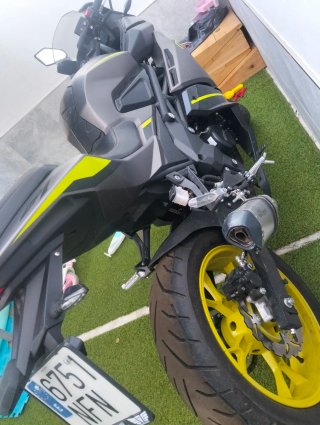 Mitt GP1 - 1.200 km - Como Nueva