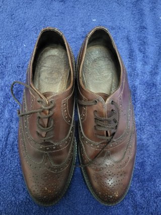 Zapatos de cuero marrones talla 42