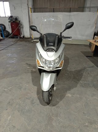 Kymco Xciting 500 2004 Plata