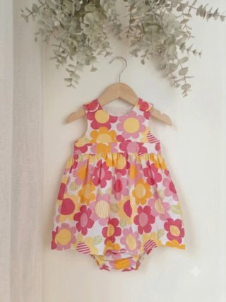 Conjunto H&M T.74 Flores