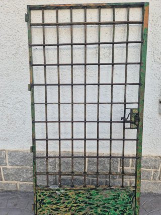 Cancela puerta de hierro forjado