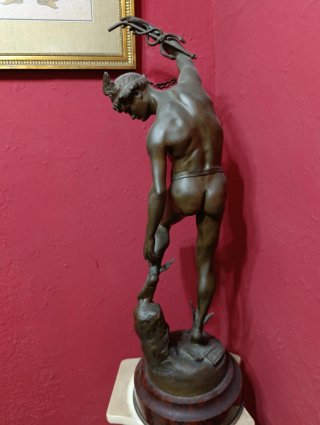 Escultura Hermes Bronce y pie de marmol