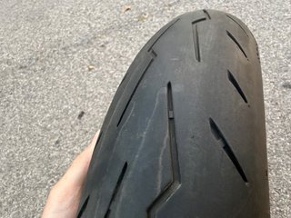 Neumático Pirelli Diablo Rosso IV 120/70 ZR17