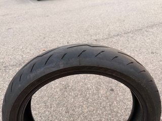 Neumático Pirelli Diablo Rosso IV 120/70 ZR17