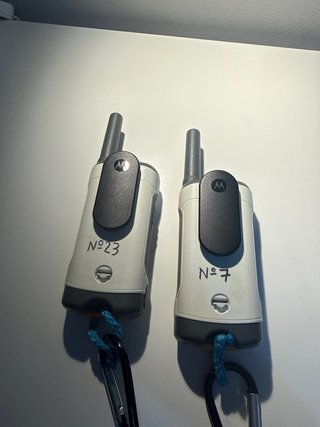 2 Walkie Talkie Motorola