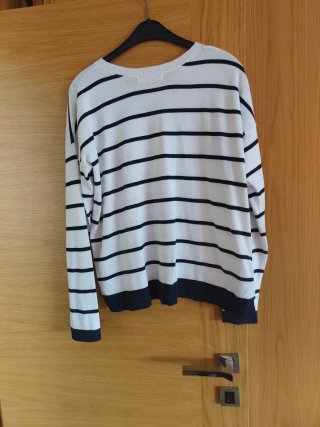 Jersey rayas blanco y azul marino