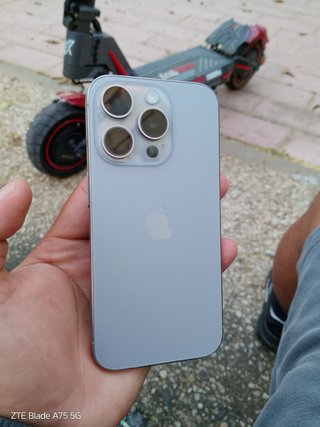 iPhone 15 Pro 256GB Titanio VENDO O CAMBIO POR