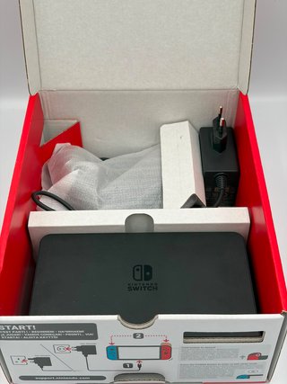 Nintendo Switch OLED Nera Completa