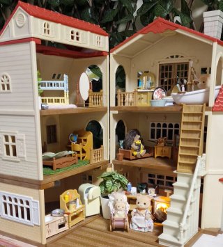 Casa Sylvanian Families Grande con Luces