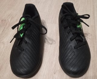 Botas fútbol 7 negras y verde talla 35