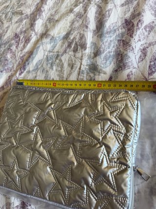 Funda plateada con estrellas