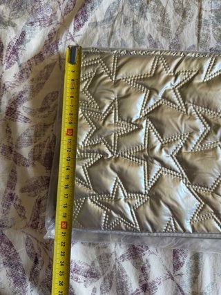 Funda plateada con estrellas