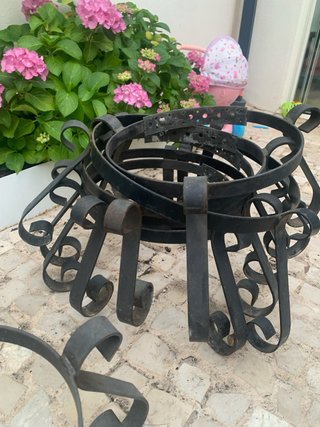 Soportes para macetas de metal
