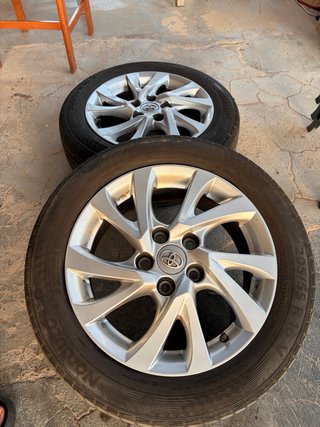 Llantas Toyota Auris en 16 Originales