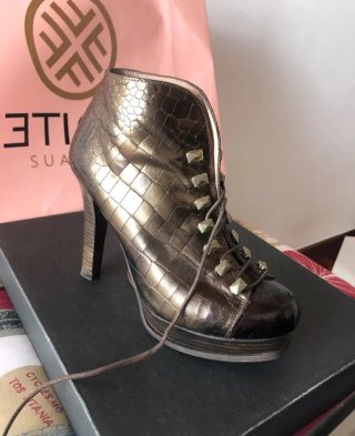 Botines piel marrón y charol Talla 37