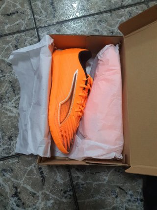 Zapatillas Puma Naranja y Negro