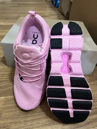 Zapatillas ON Mujer Rosas