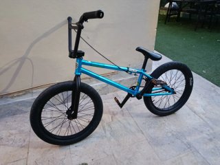 Bicicleta BMX Azul