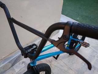 Bicicleta BMX Azul