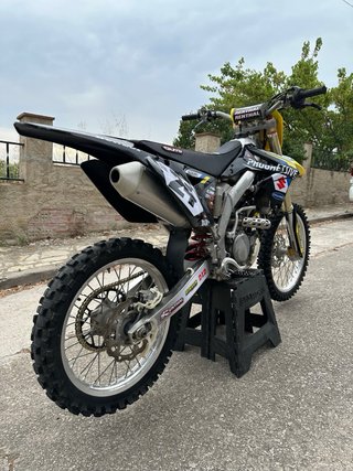 SUZUKI RMZ 250 FULL