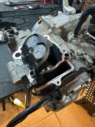 SUZUKI RMZ 250 FULL