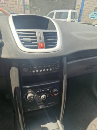 Peugeot 207 2010