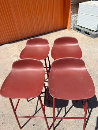 5 Sillas Altas Rojas