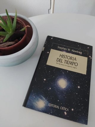 Historia del tiempo del big bang a los agujeros...