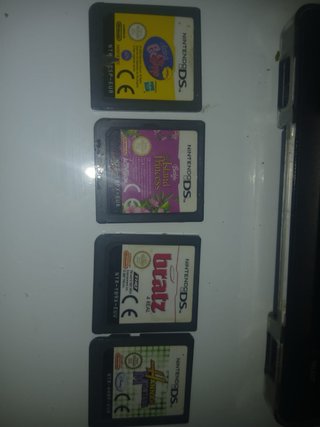 Nintendo DS Lite Nera + 4 Giochi