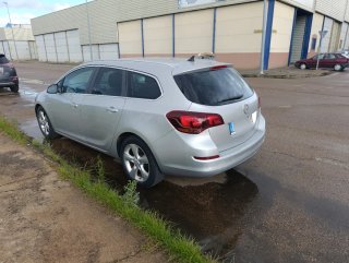 Opel Astra 2012
