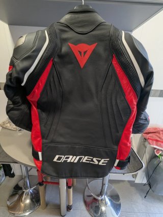Chaqueta Dainese Cuero Negra y Roja