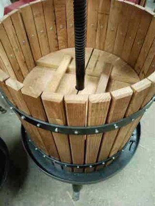 Llagar de manzana de madera