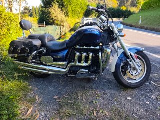 Triumph Rocket 2300 Classic Azul/Blanco