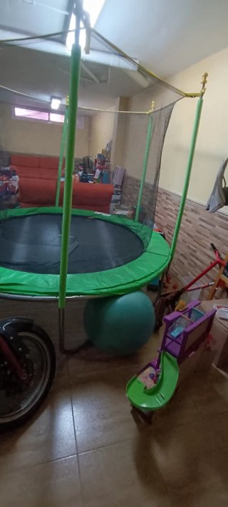 Trampolino per bambini con rete di sicurezza