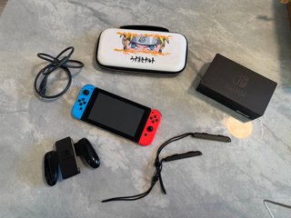 Nintendo Switch 100% funzionale + accessori