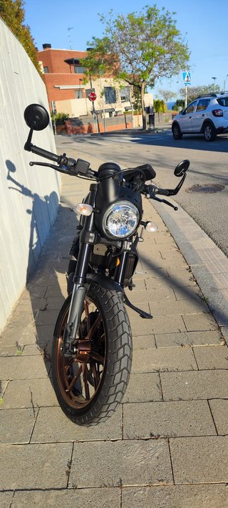 Ducati Scrambler Italia Independent Negra/Marrón