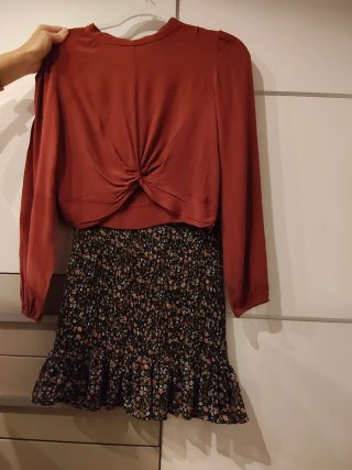 Conjunto falda y blusa floral