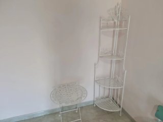 Rinconera y mesa de forja blanca