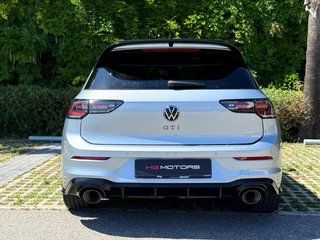 Volkswagen Golf 2025