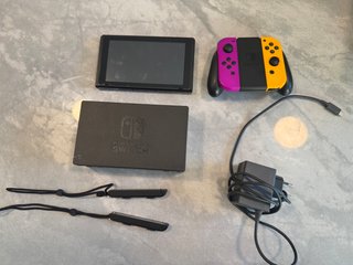 Nintendo Switch come nuova + accessori