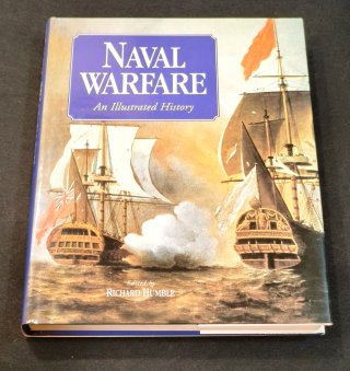 Libro Naval Warfare Richard Humble